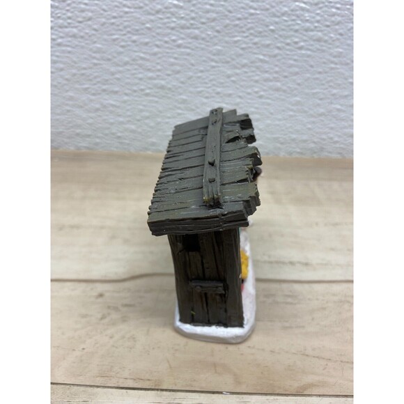 Nativity Scene Figurine - Picture 3 of 8